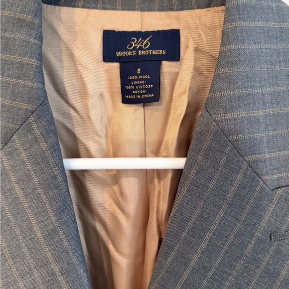 Brooks Brothers Wool Blazer Jacket Women's Size 6 Gray Striped Three Buttons - Picture 2 of 5